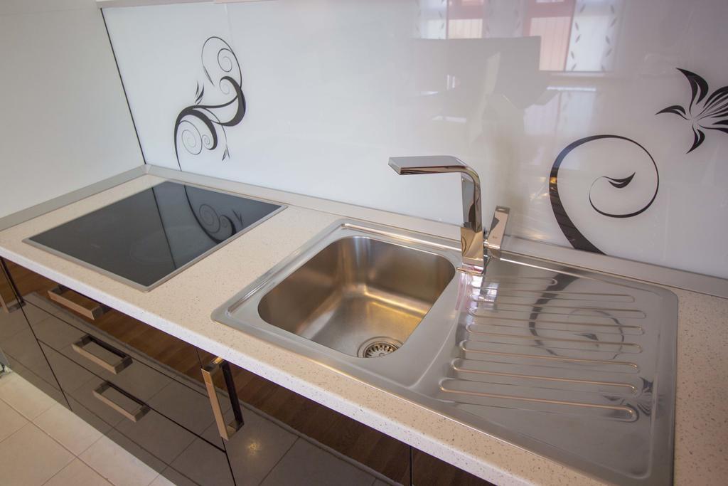 Adela Apartments - Beach Znjan Split * Split