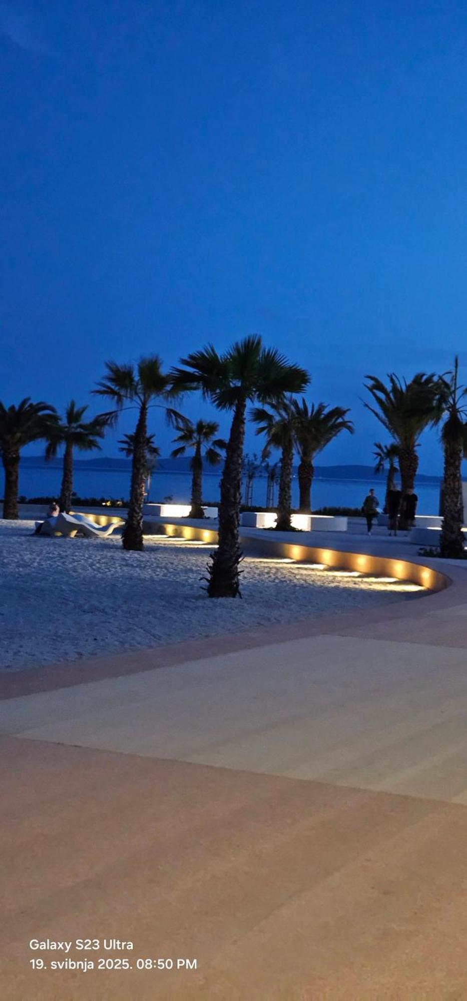 Adela Apartments - Beach Znjan Split