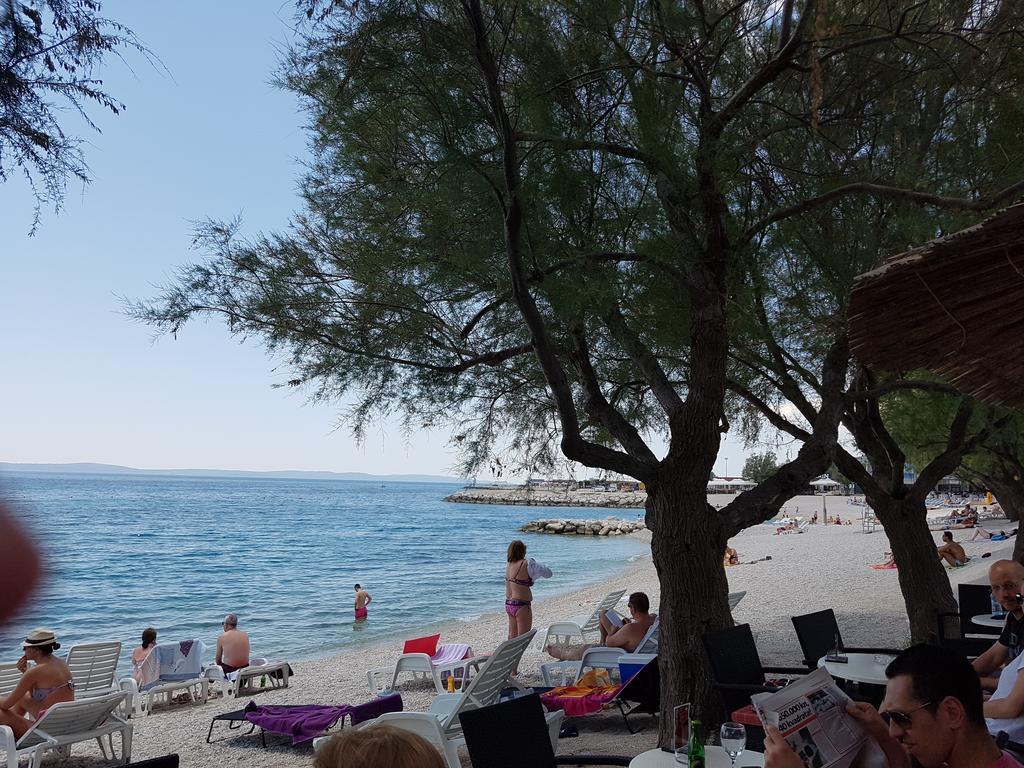 Adela - Znjan Split